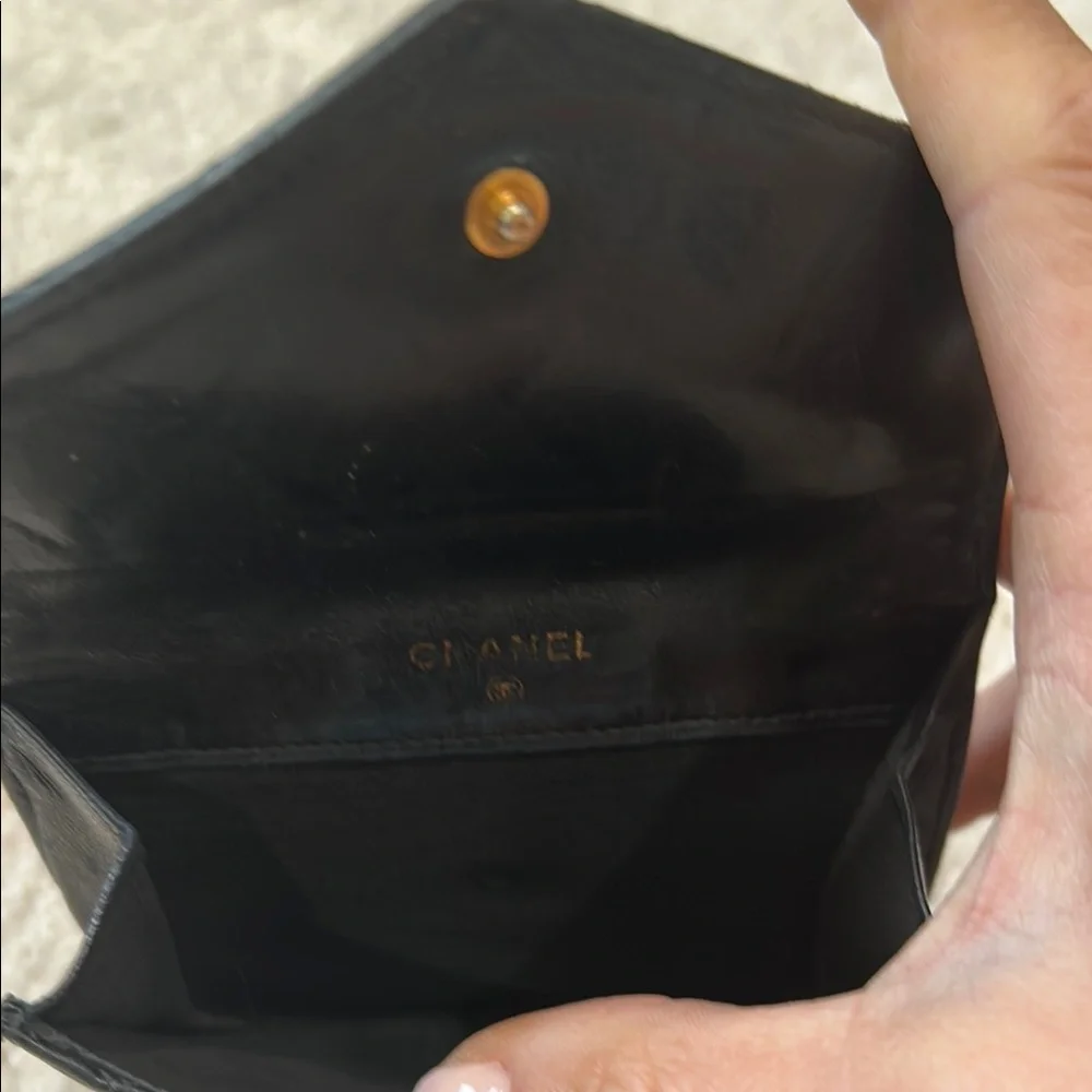 Chanel Black Quilted Lambskin Wallet - Picture 5 of 8